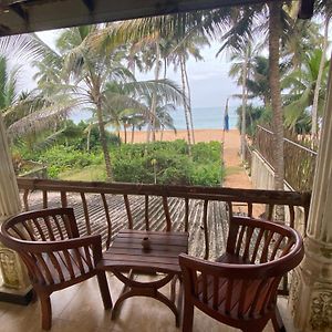 Induruwa Beach Villa